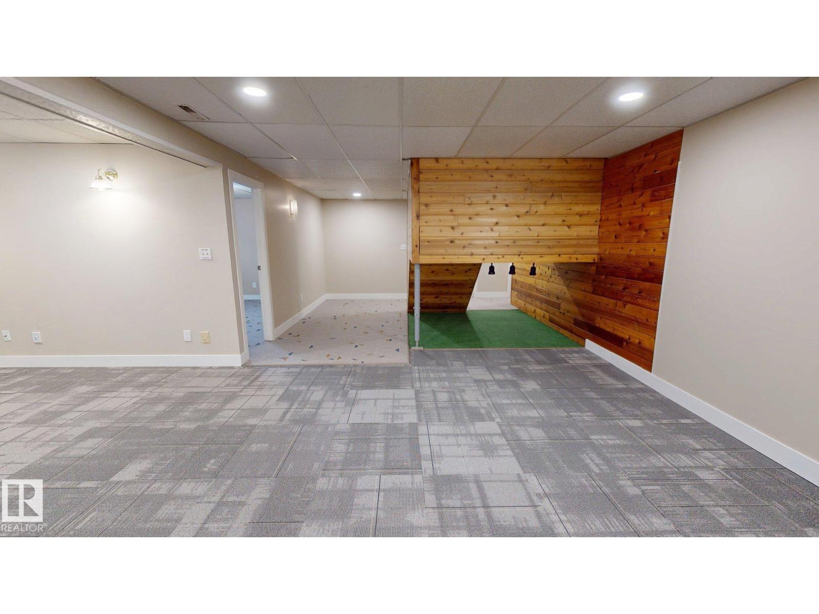 9733 184 ST NW, Edmonton