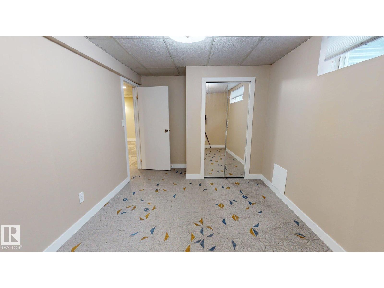 9733 184 ST NW, Edmonton