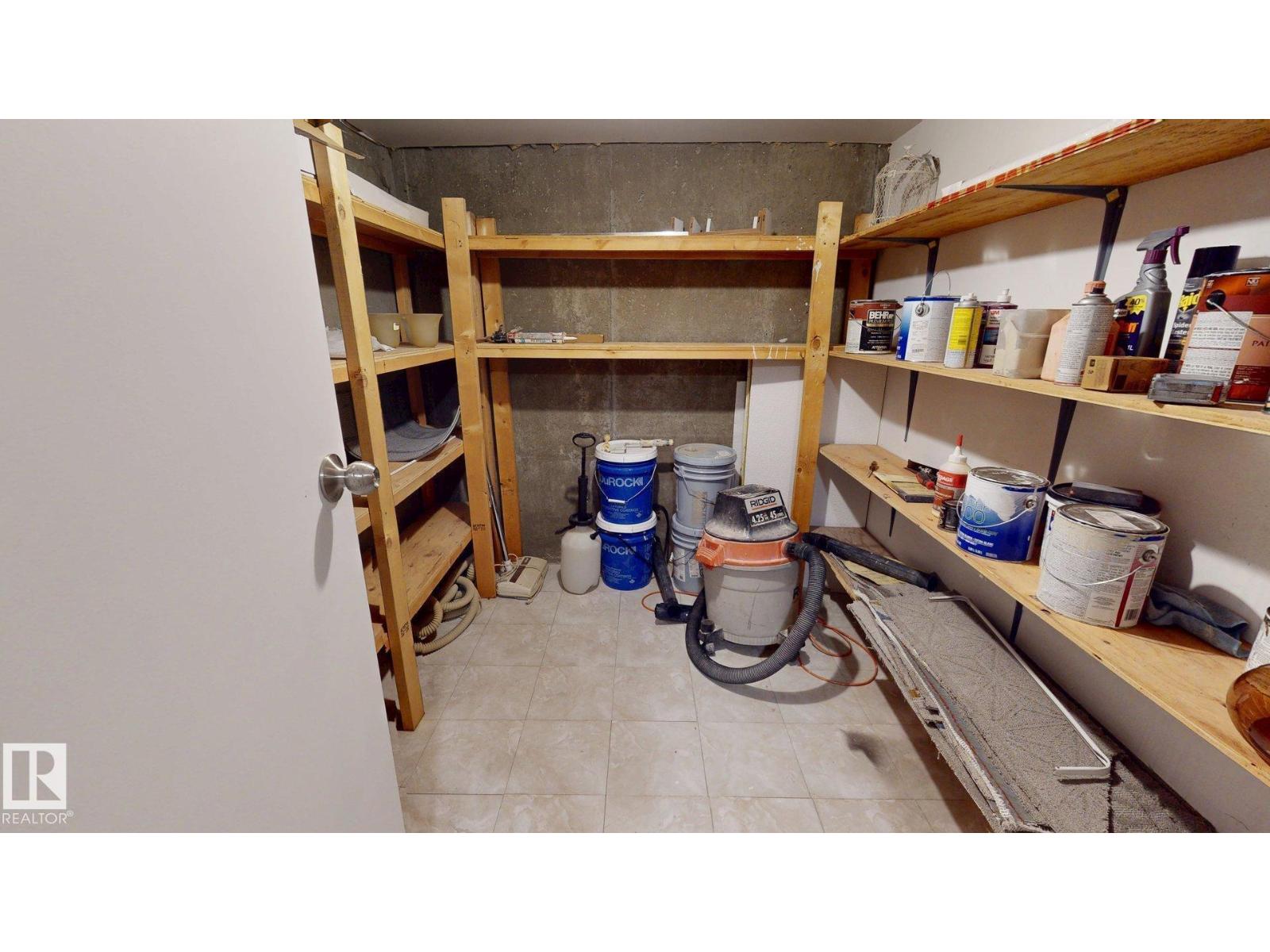 9733 184 ST NW, Edmonton