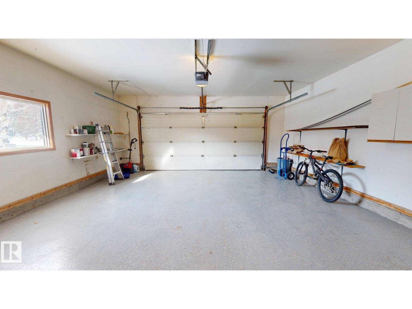 9733 184 ST NW, Edmonton