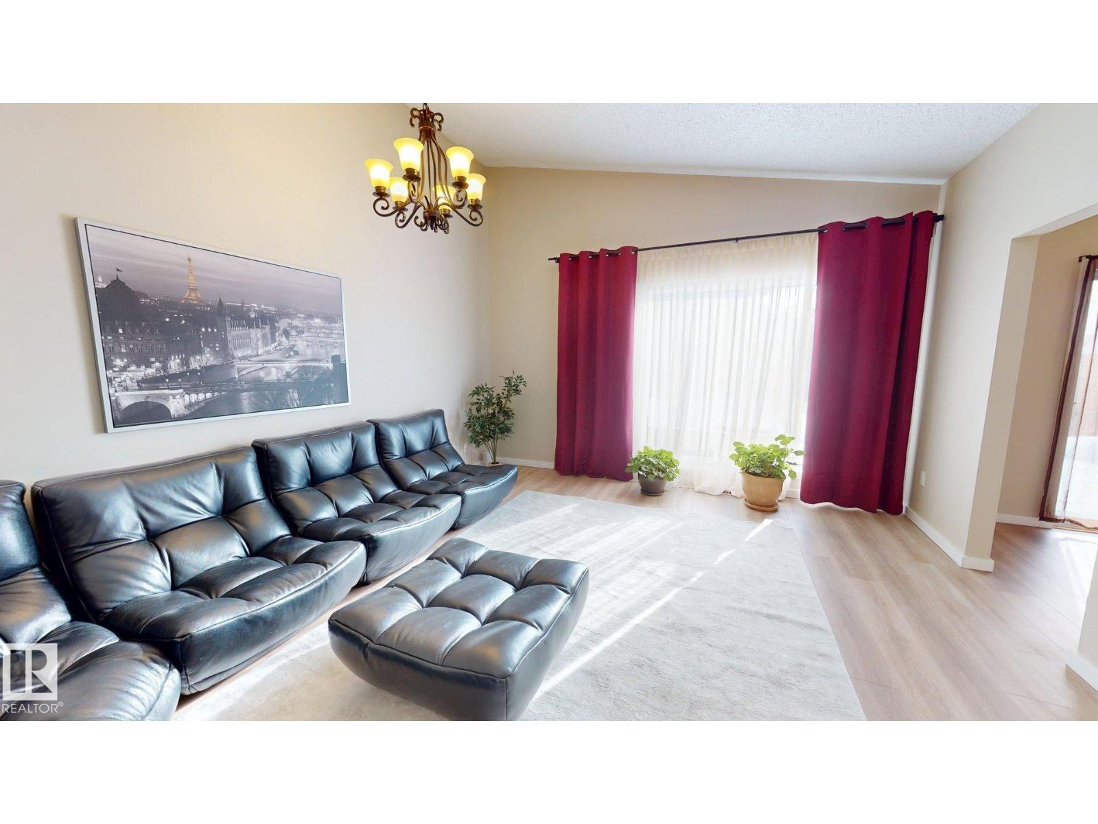 9733 184 ST NW, Edmonton