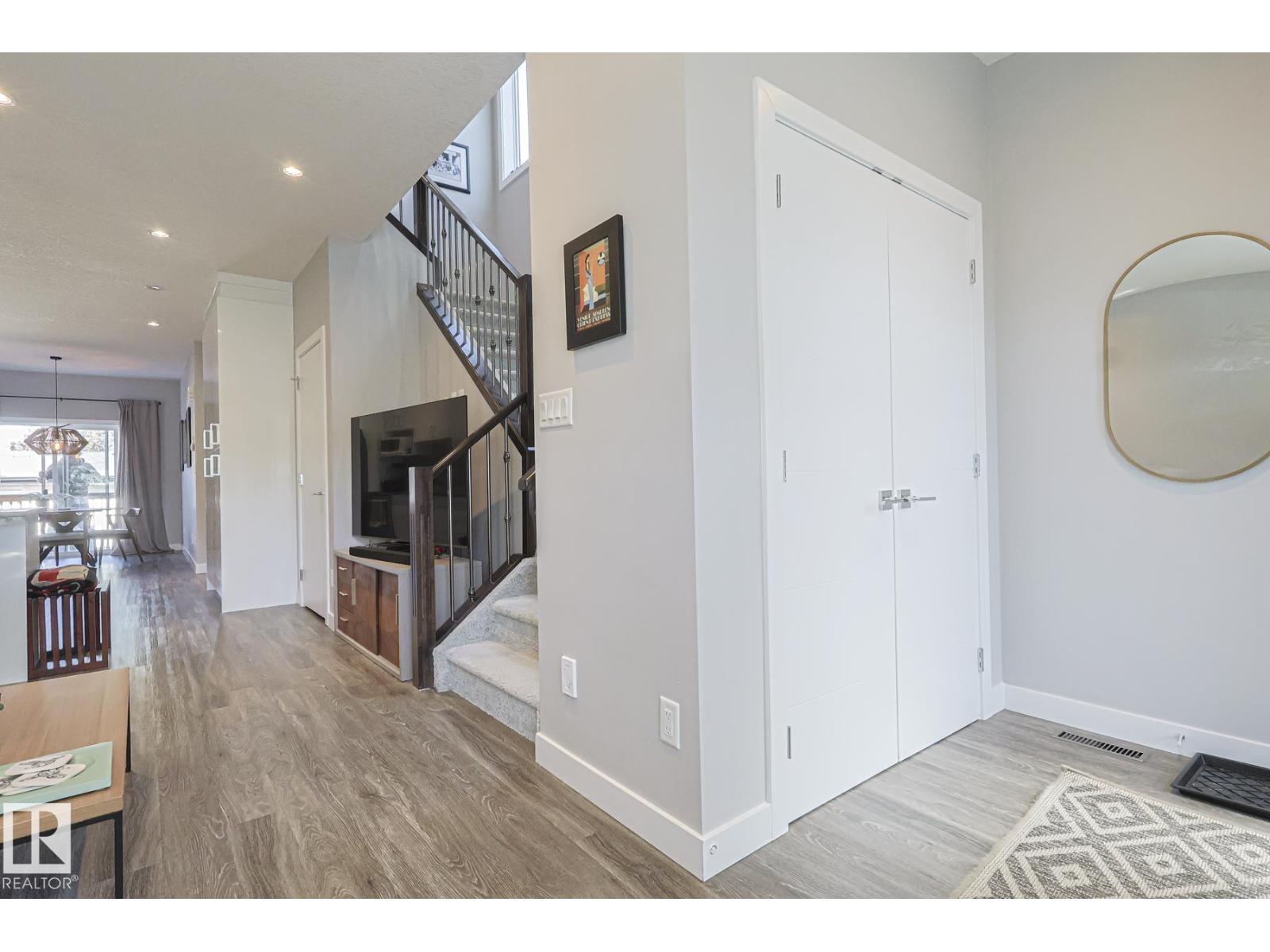 10824 63 AV NW, Edmonton