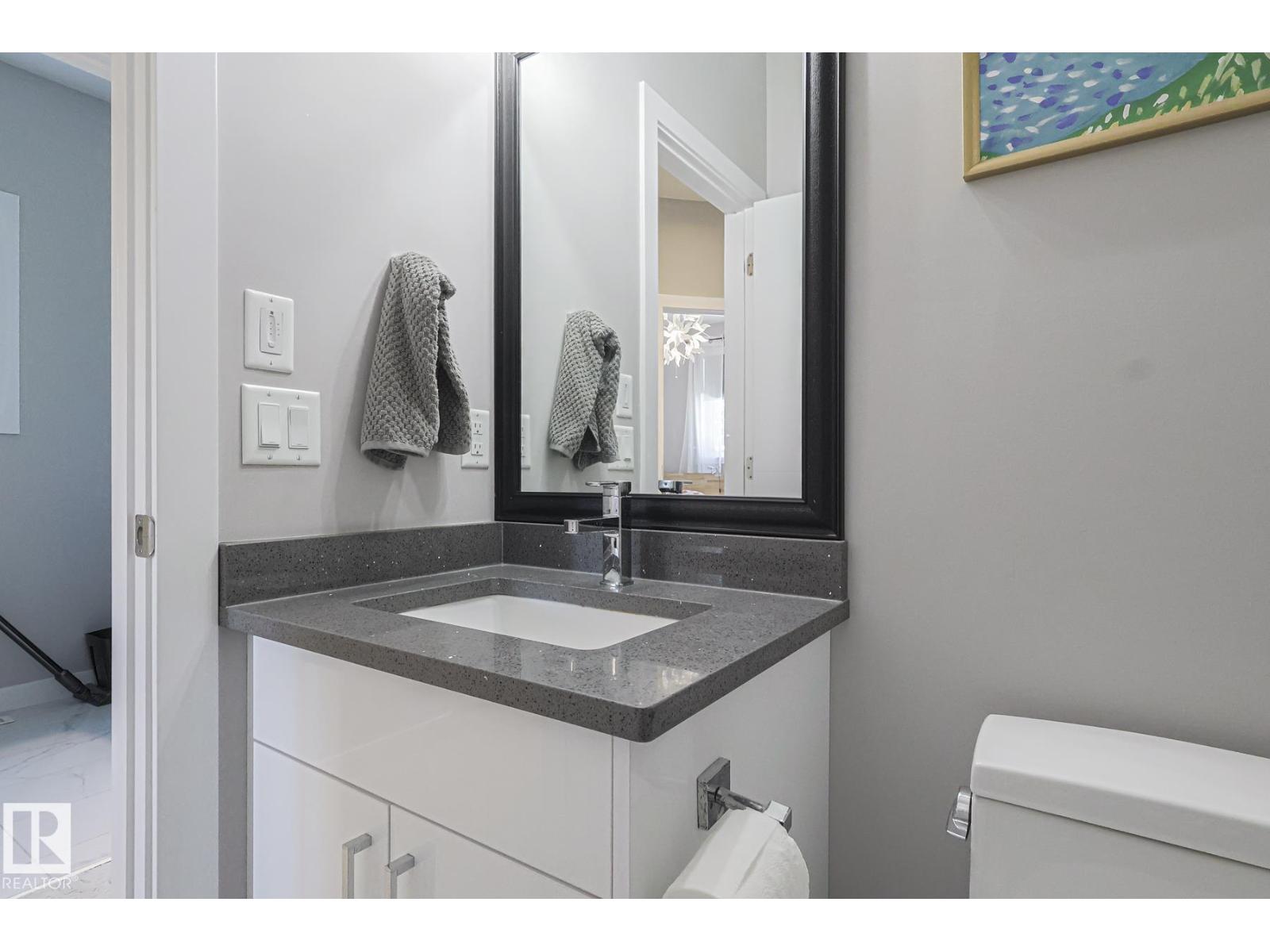 10824 63 AV NW, Edmonton