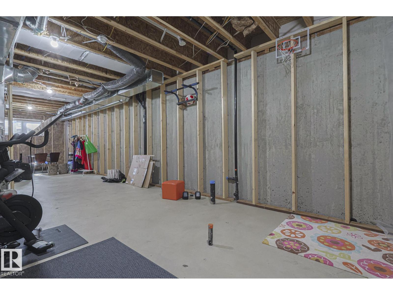 10824 63 AV NW, Edmonton