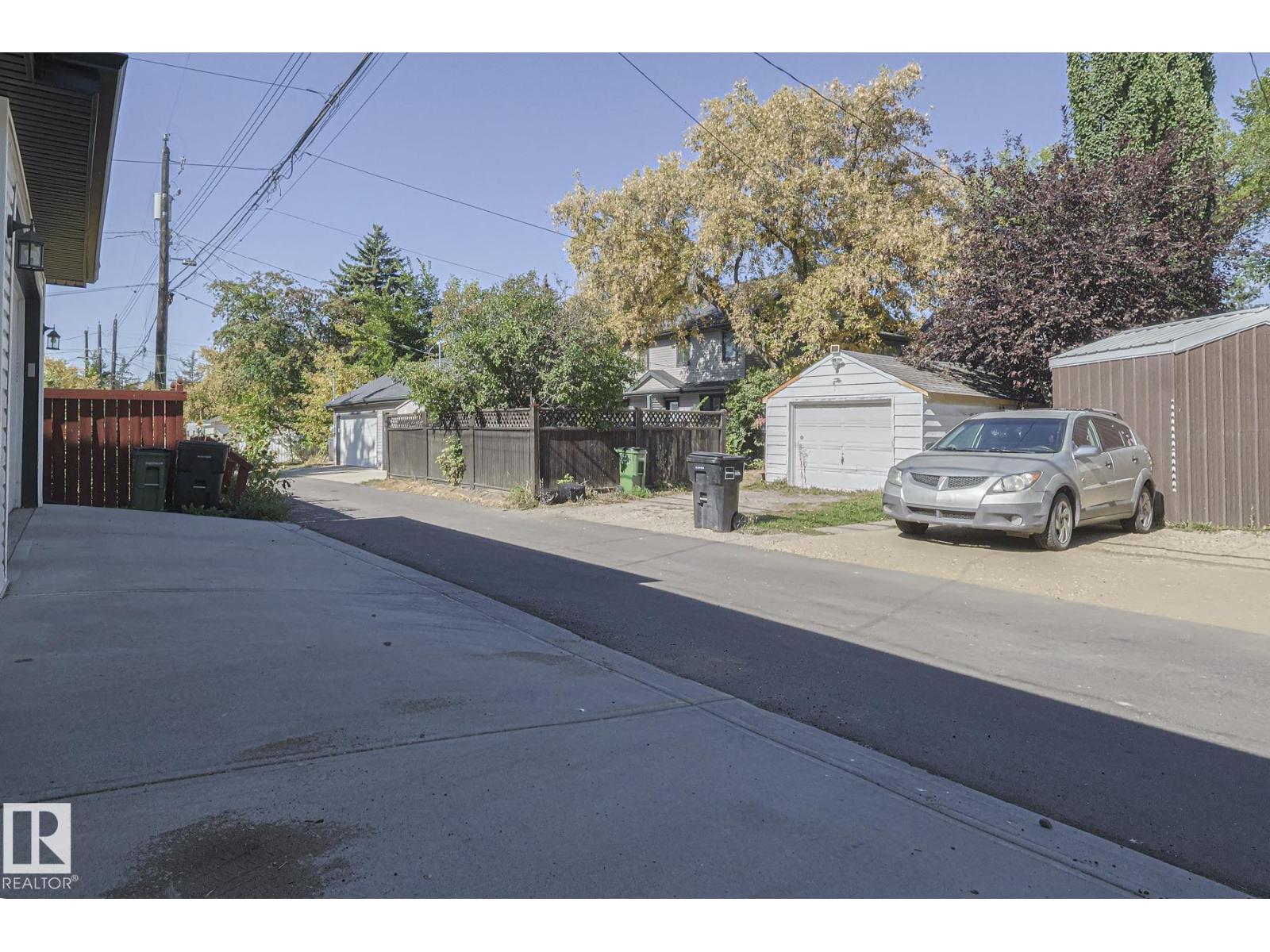 10824 63 AV NW, Edmonton