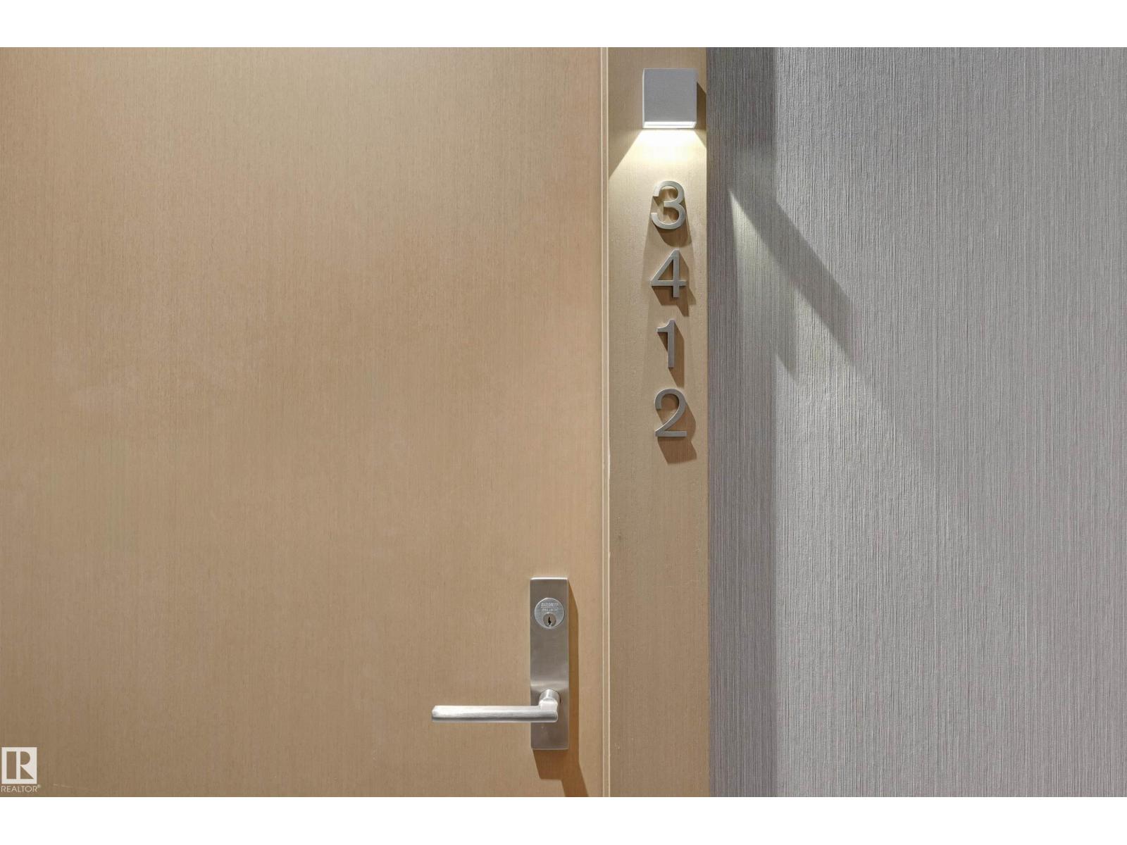 #3412 10360 102 ST NW - 32