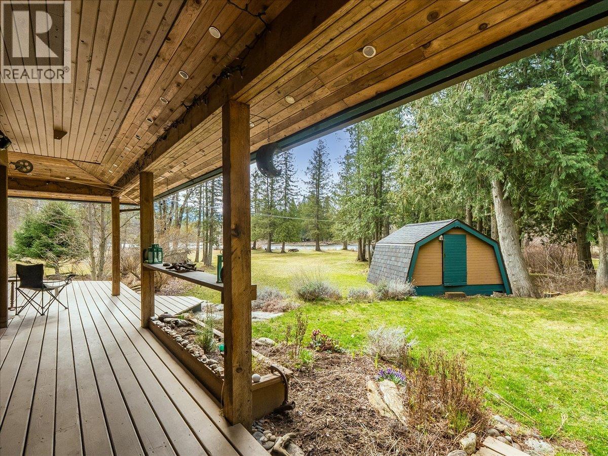  2827 Evin Road, Slocan Park