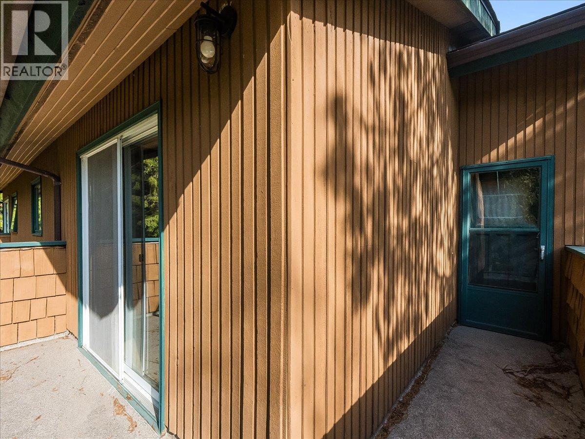  2827 Evin Road, Slocan Park