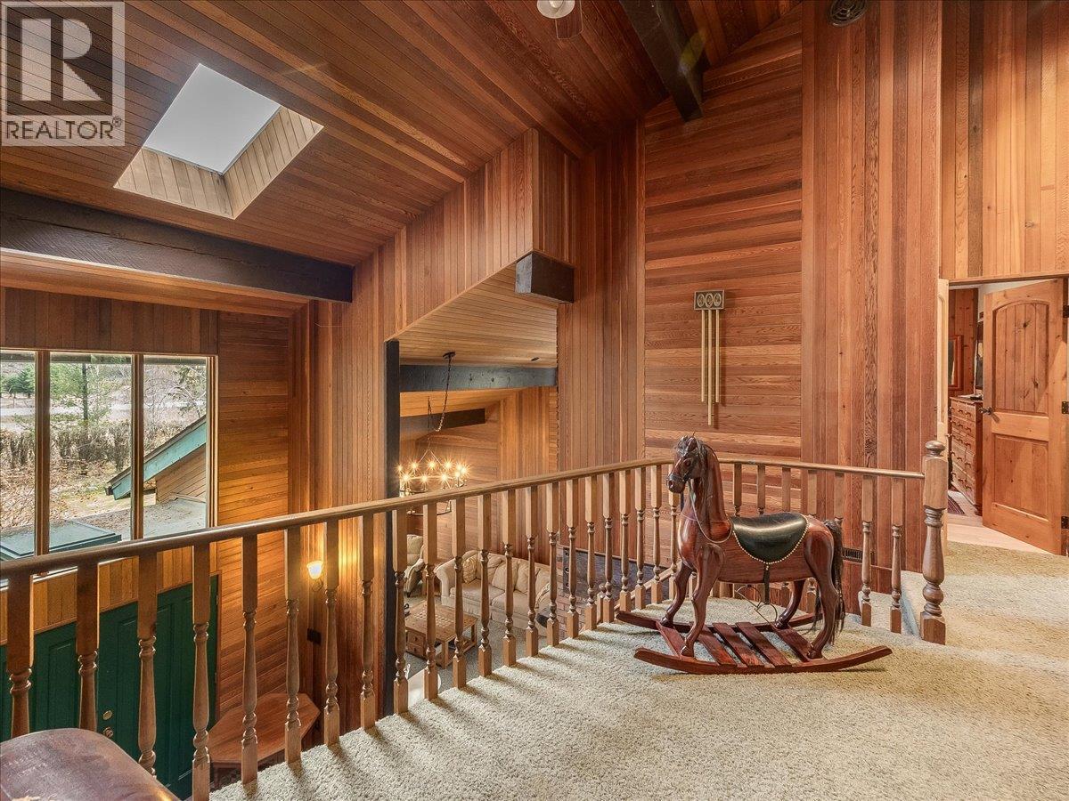  2827 Evin Road, Slocan Park