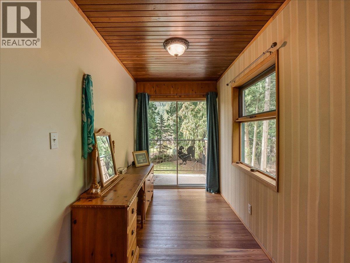  2827 Evin Road, Slocan Park