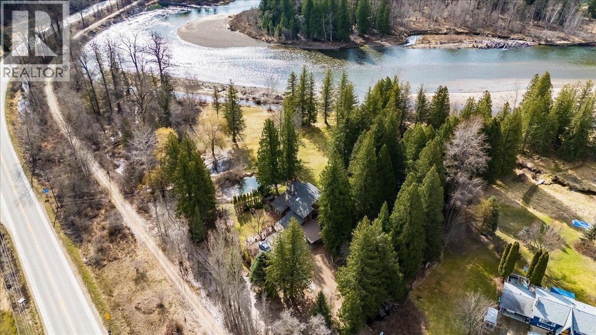  2827 Evin Road, Slocan Park