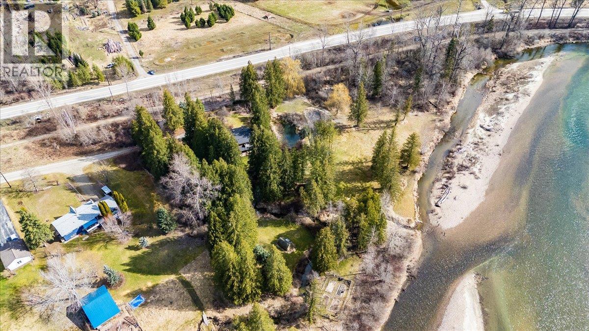  2827 Evin Road, Slocan Park