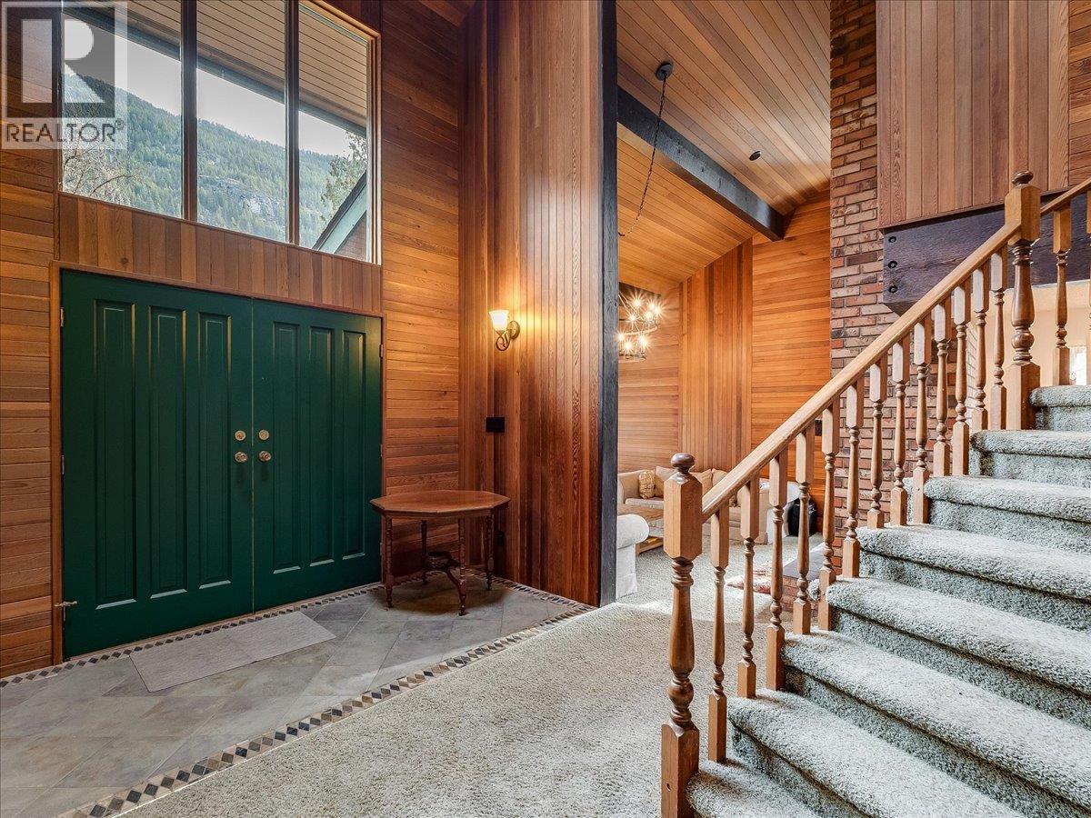  2827 Evin Road, Slocan Park