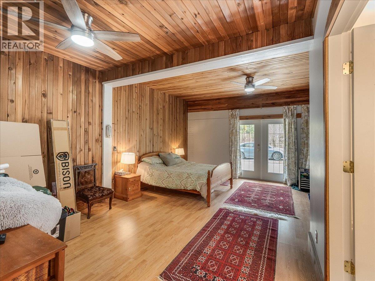  2827 Evin Road, Slocan Park