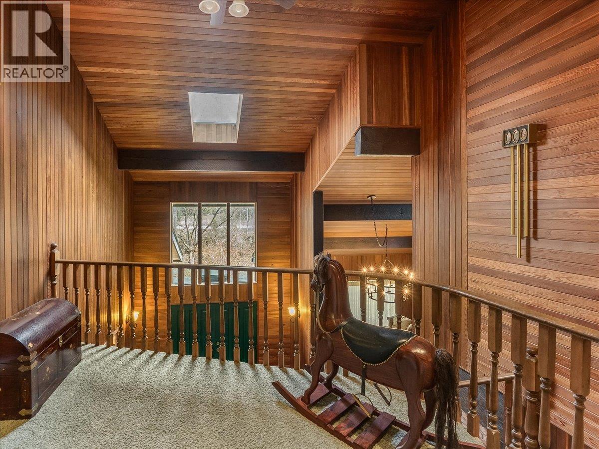  2827 Evin Road, Slocan Park