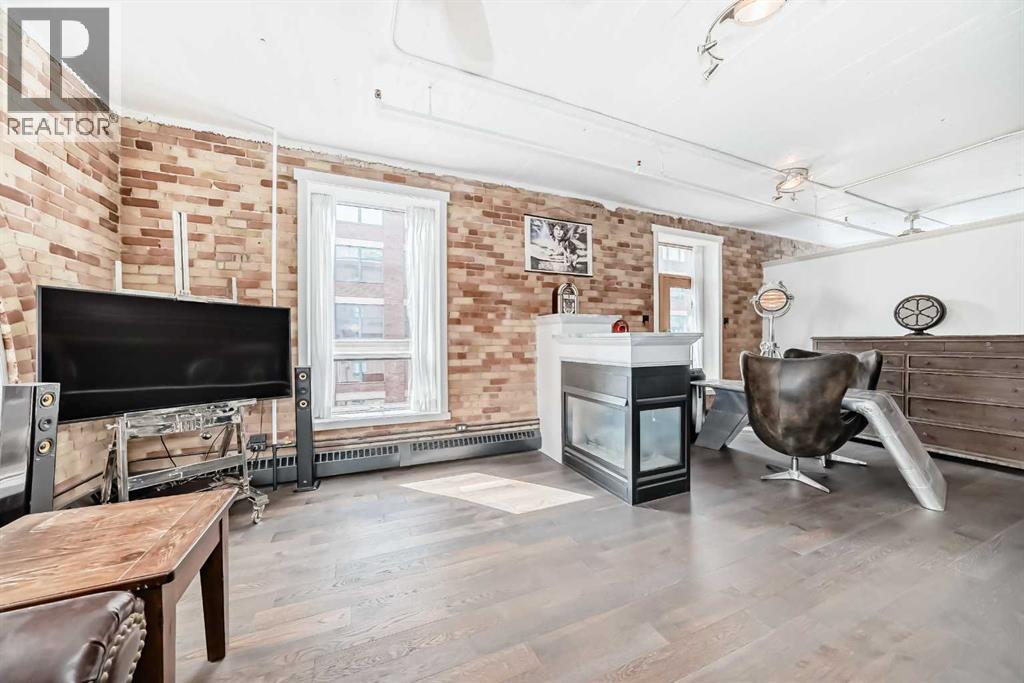 #402 240 11 Avenue SW - 10