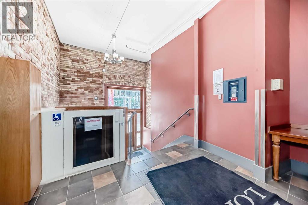 #402 240 11 Avenue SW - 35