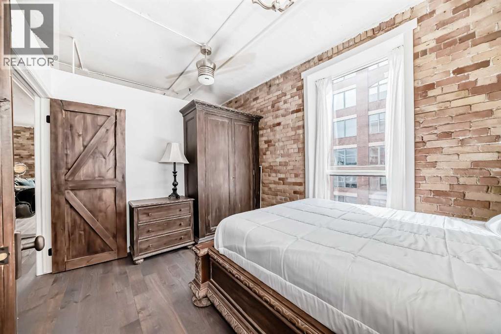 #402 240 11 Avenue SW - 1