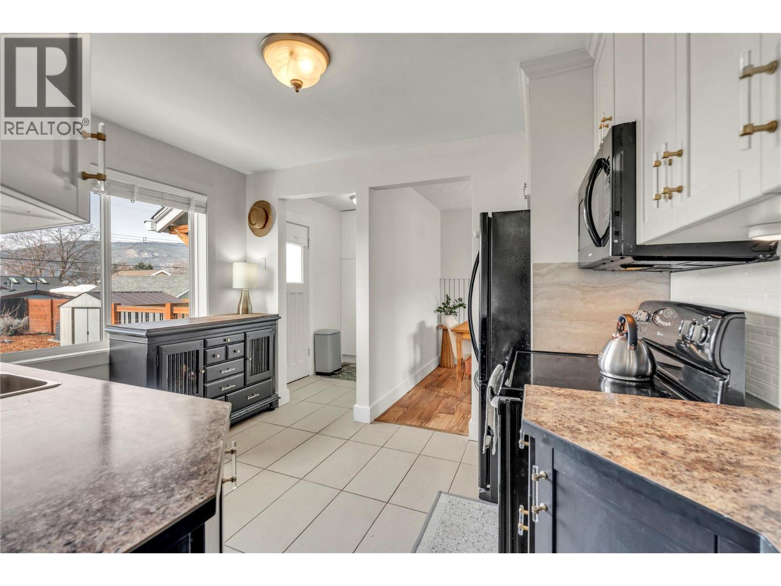 1119 KILWINNING Street, Penticton