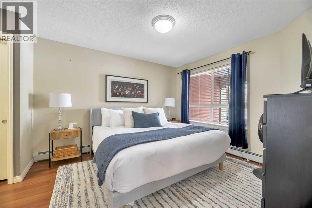 Single Family House for Sale in   Richard Road SW Lincoln Park Calgary 