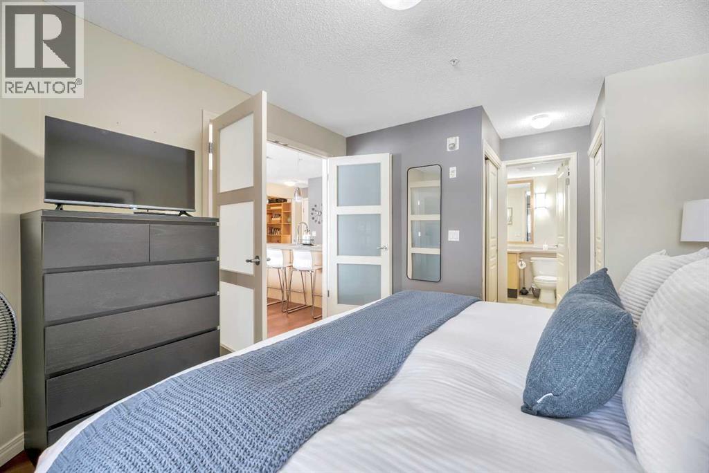 Single Family House for Sale in   Richard Road SW Lincoln Park Calgary 