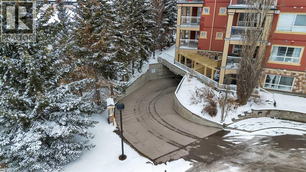 Single Family House for Sale in   Richard Road SW Lincoln Park Calgary 