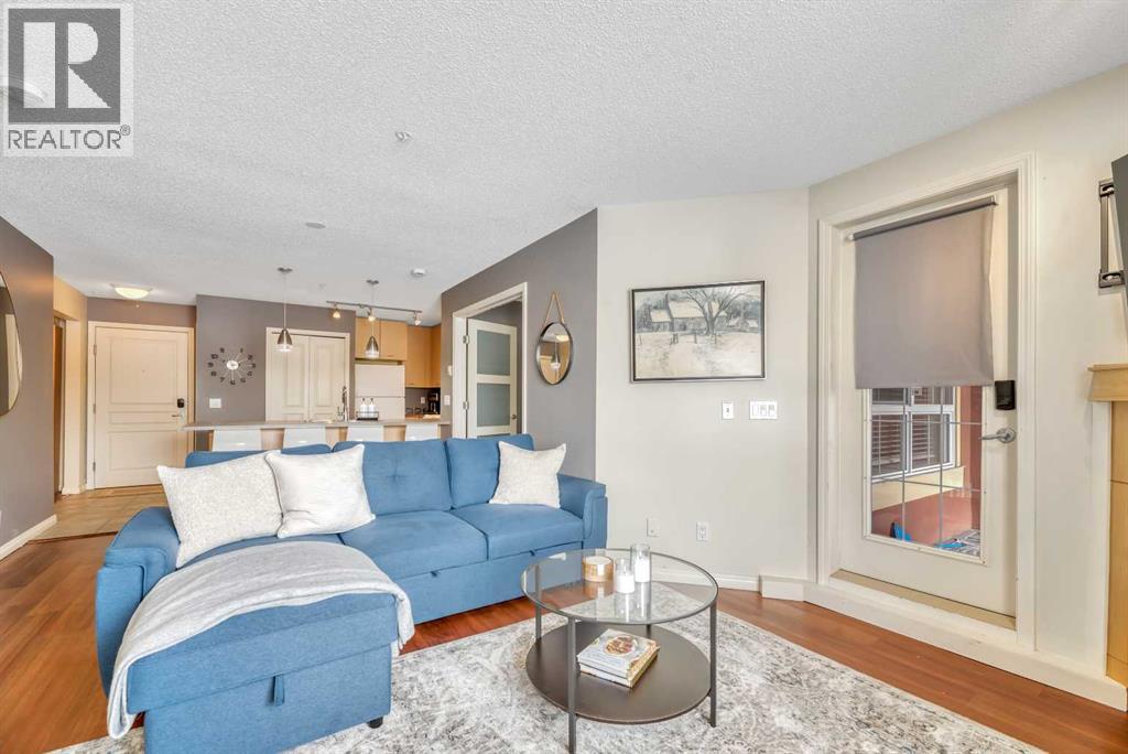 Single Family House for Sale in   Richard Road SW Lincoln Park Calgary 