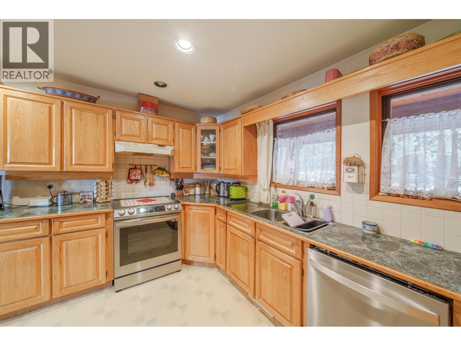 6342 NORTHSHORE DRIVE, Horse Lake