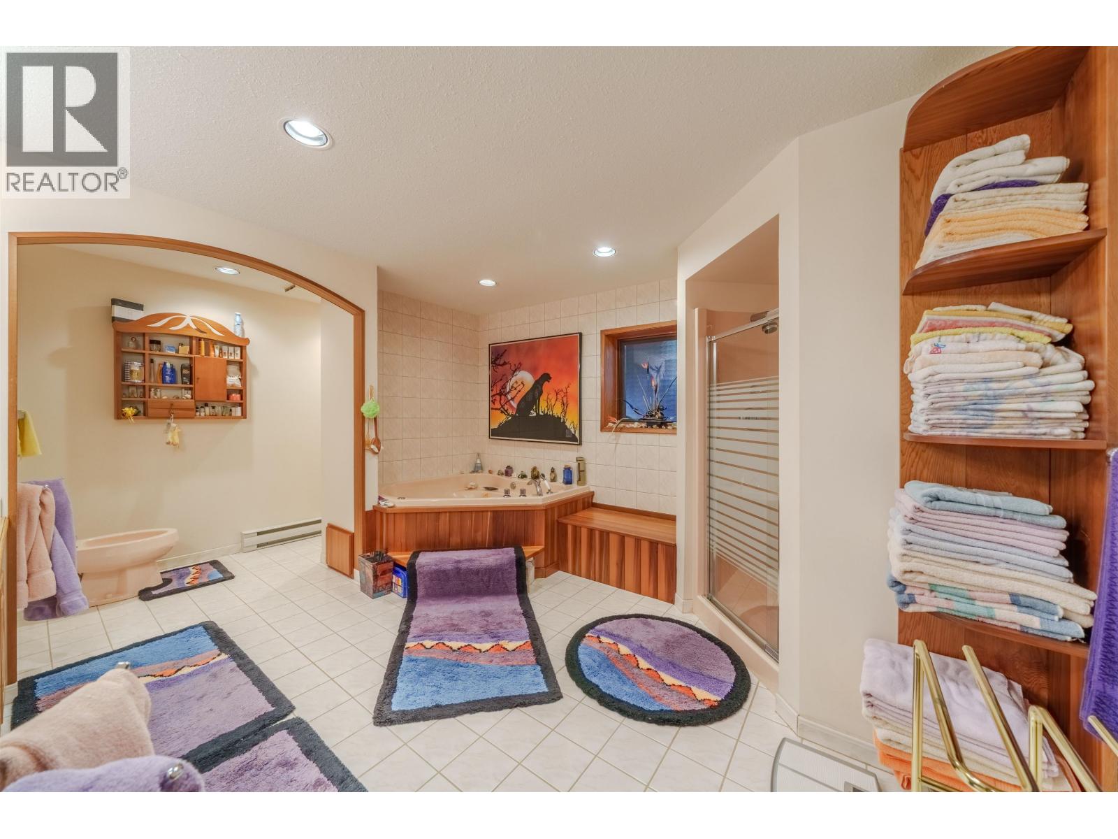 6342 NORTHSHORE DRIVE, Horse Lake