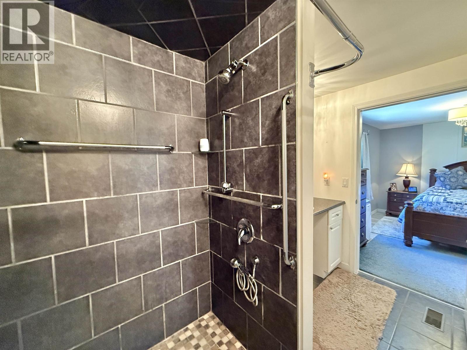 3074 RED BLUFF ROAD, Quesnel