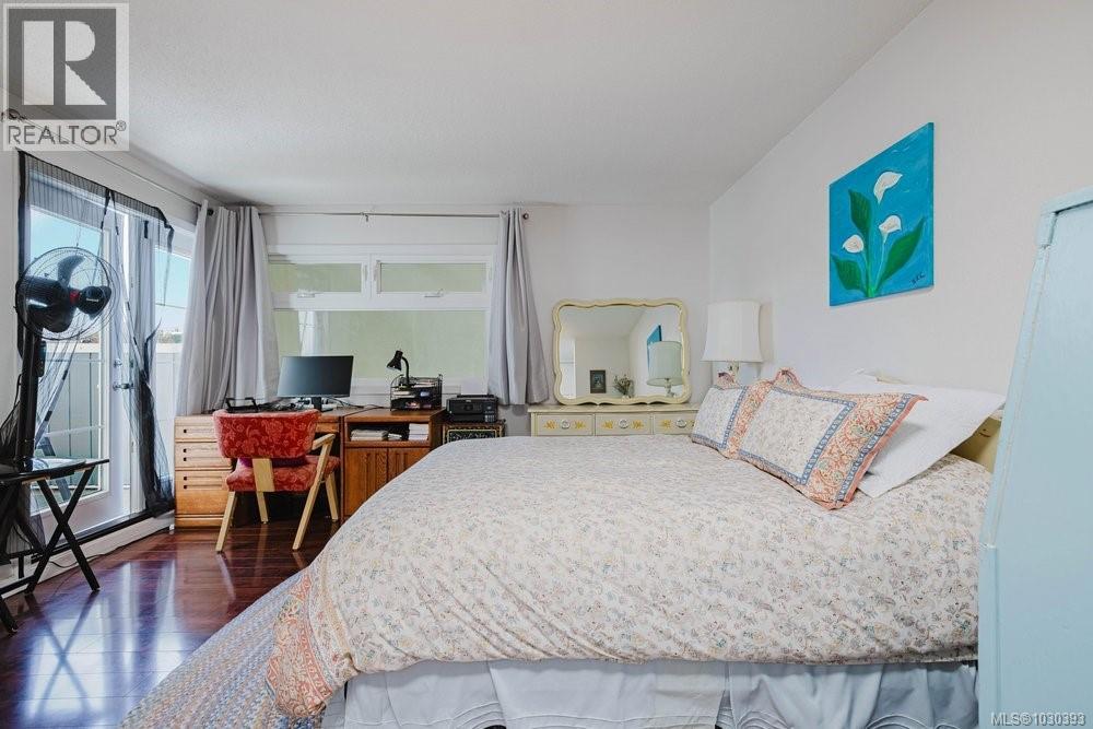 #4 1318 VINING ST - 21