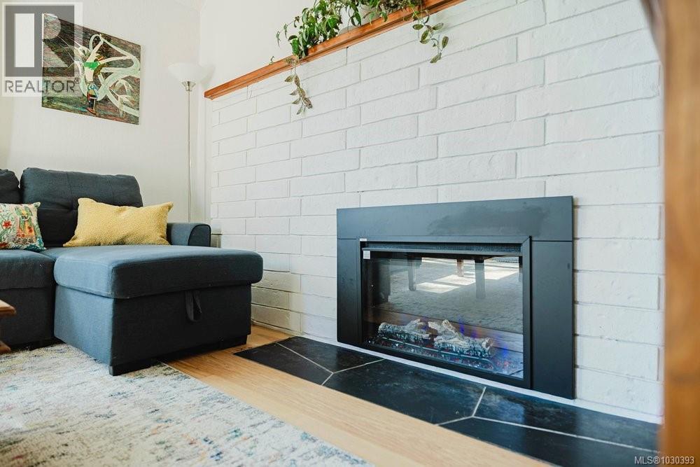 #4 1318 VINING ST - 6