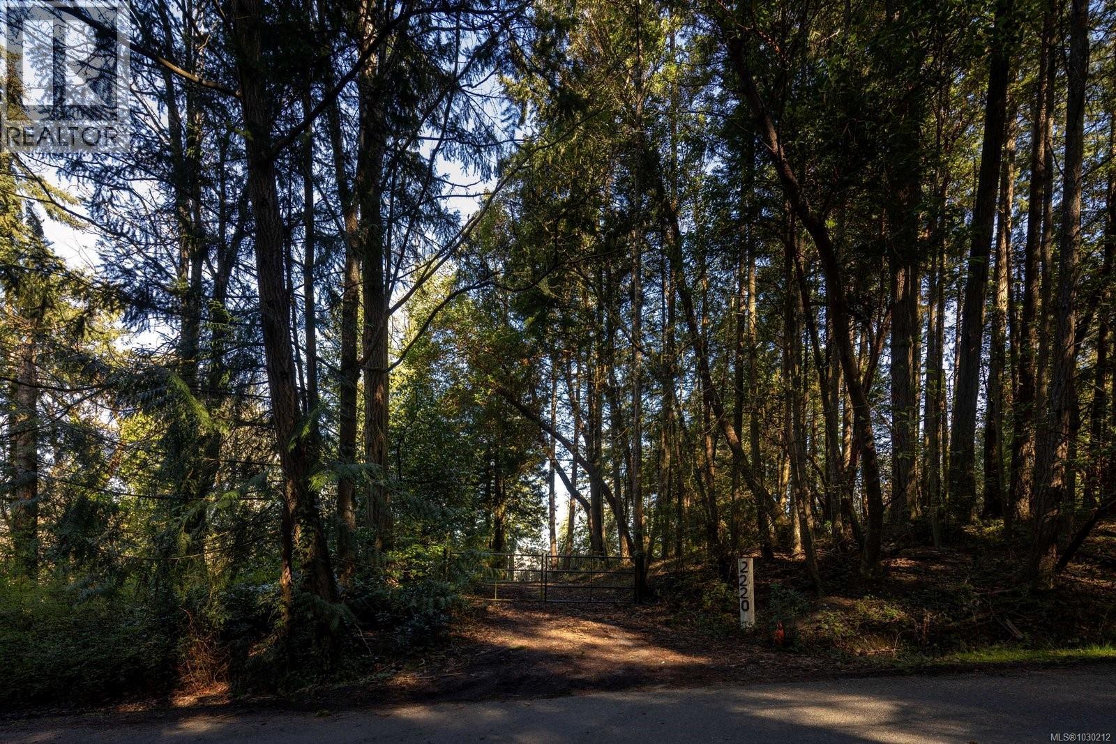  2220 Dolphin Road, North Saanich