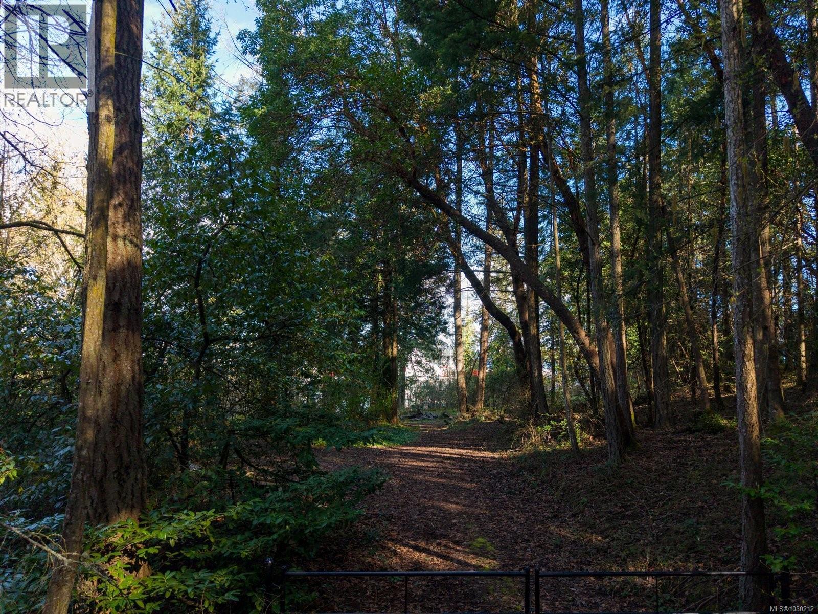  2220 Dolphin Road, North Saanich