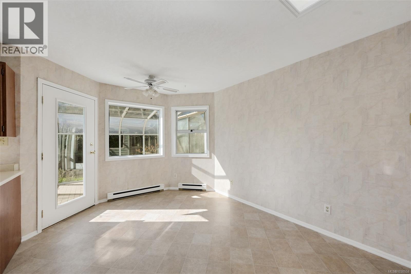 2105 WINDSOR RD - 16