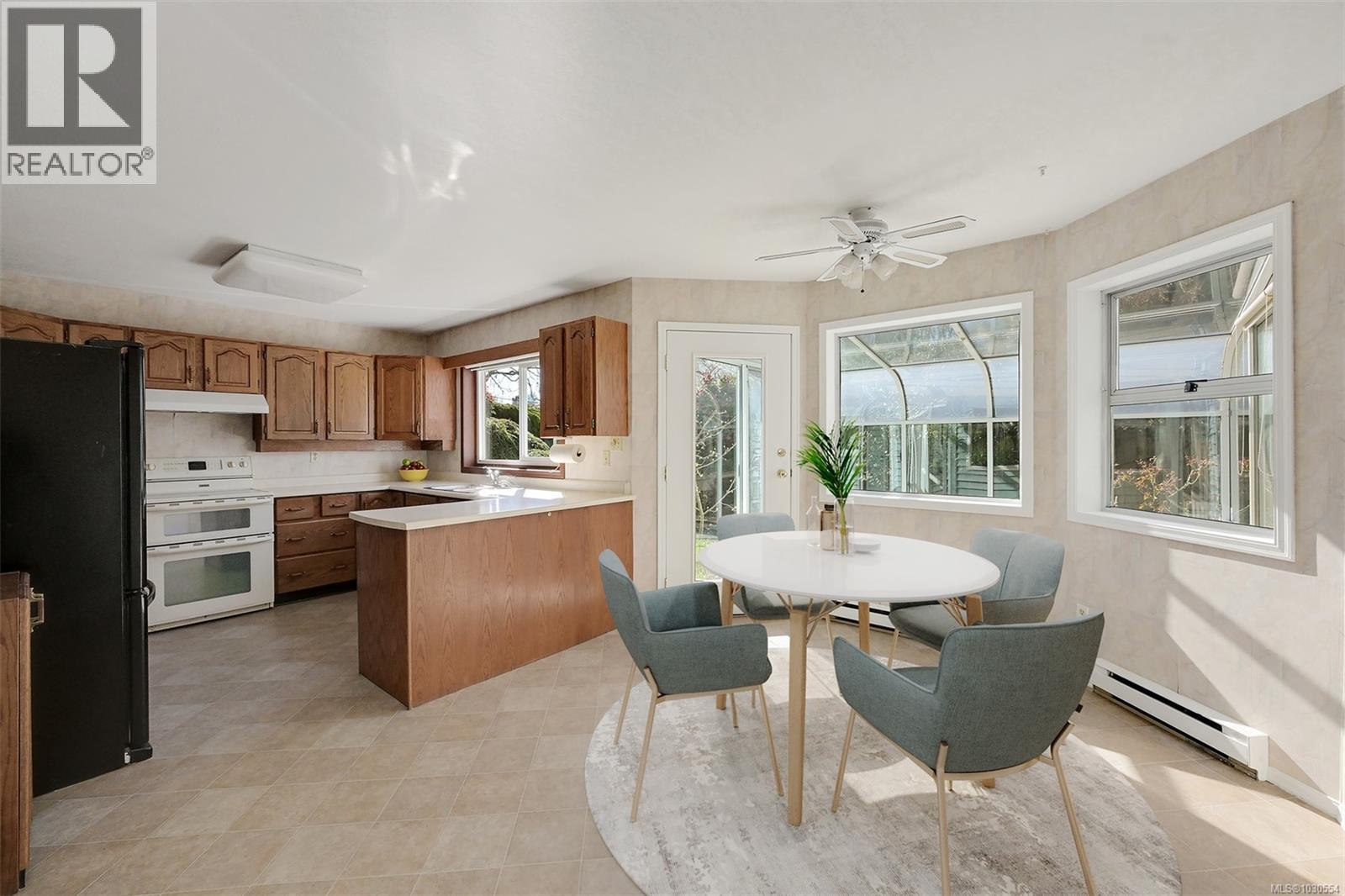 2105 WINDSOR RD - 14