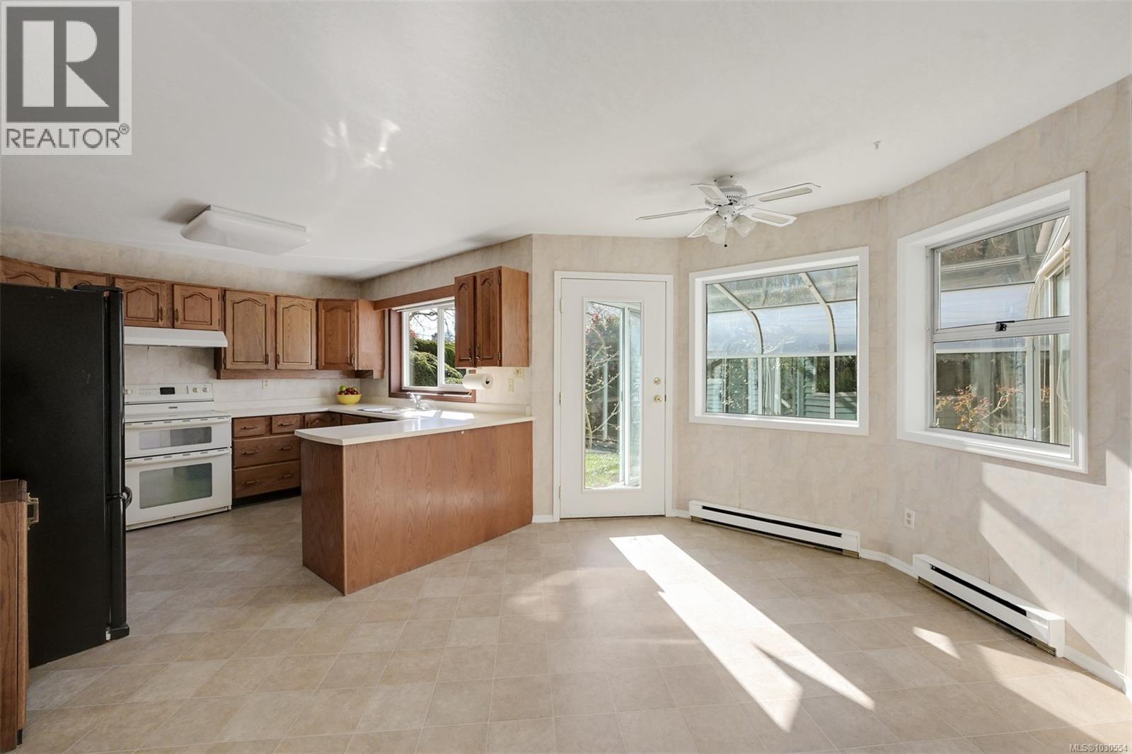 2105 WINDSOR RD - 15