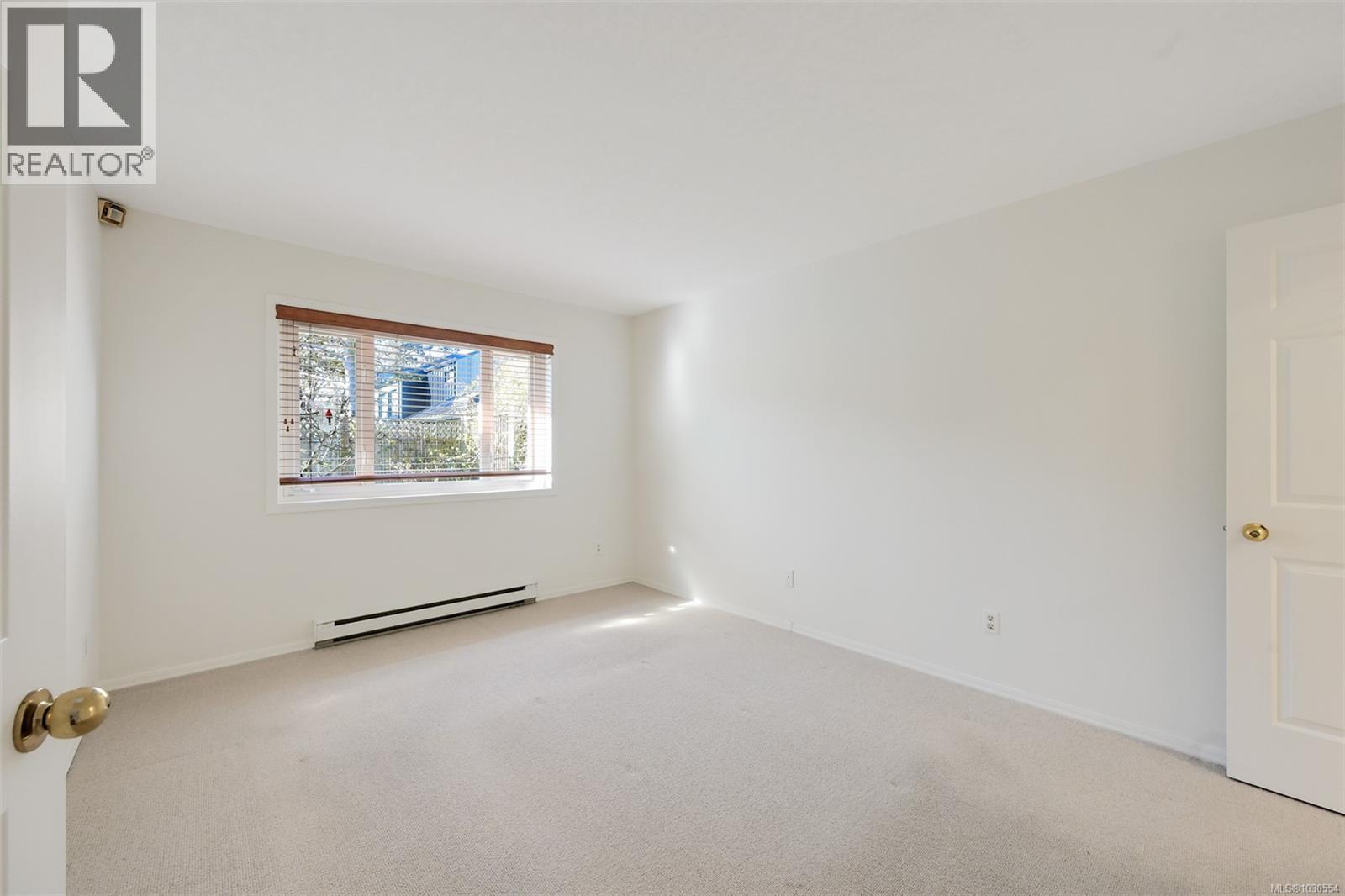 2105 WINDSOR RD - 20