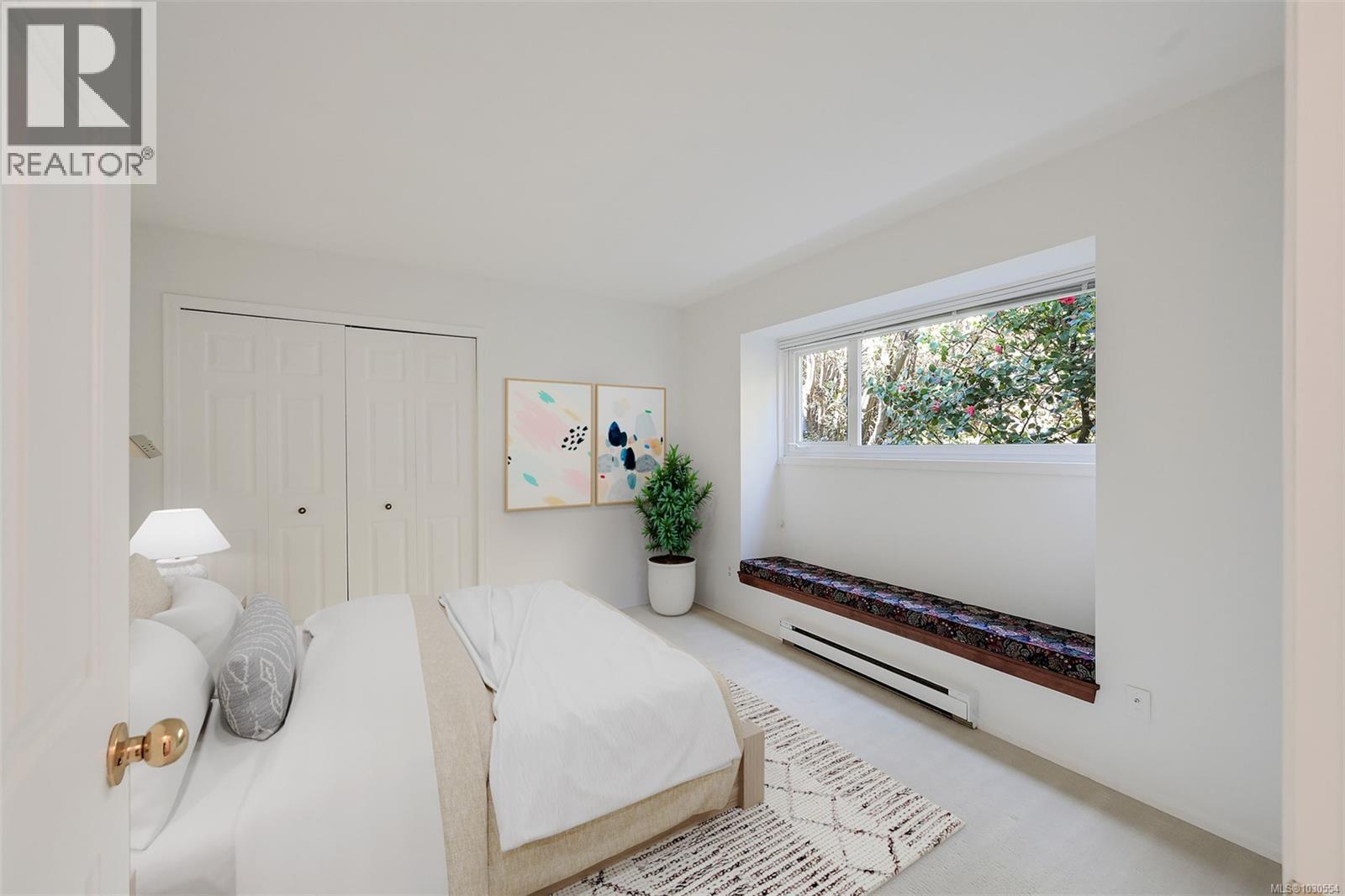 2105 WINDSOR RD - 23