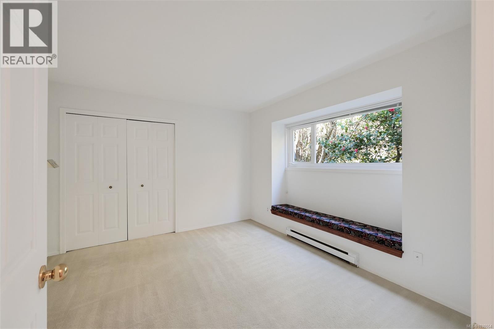 2105 WINDSOR RD - 24