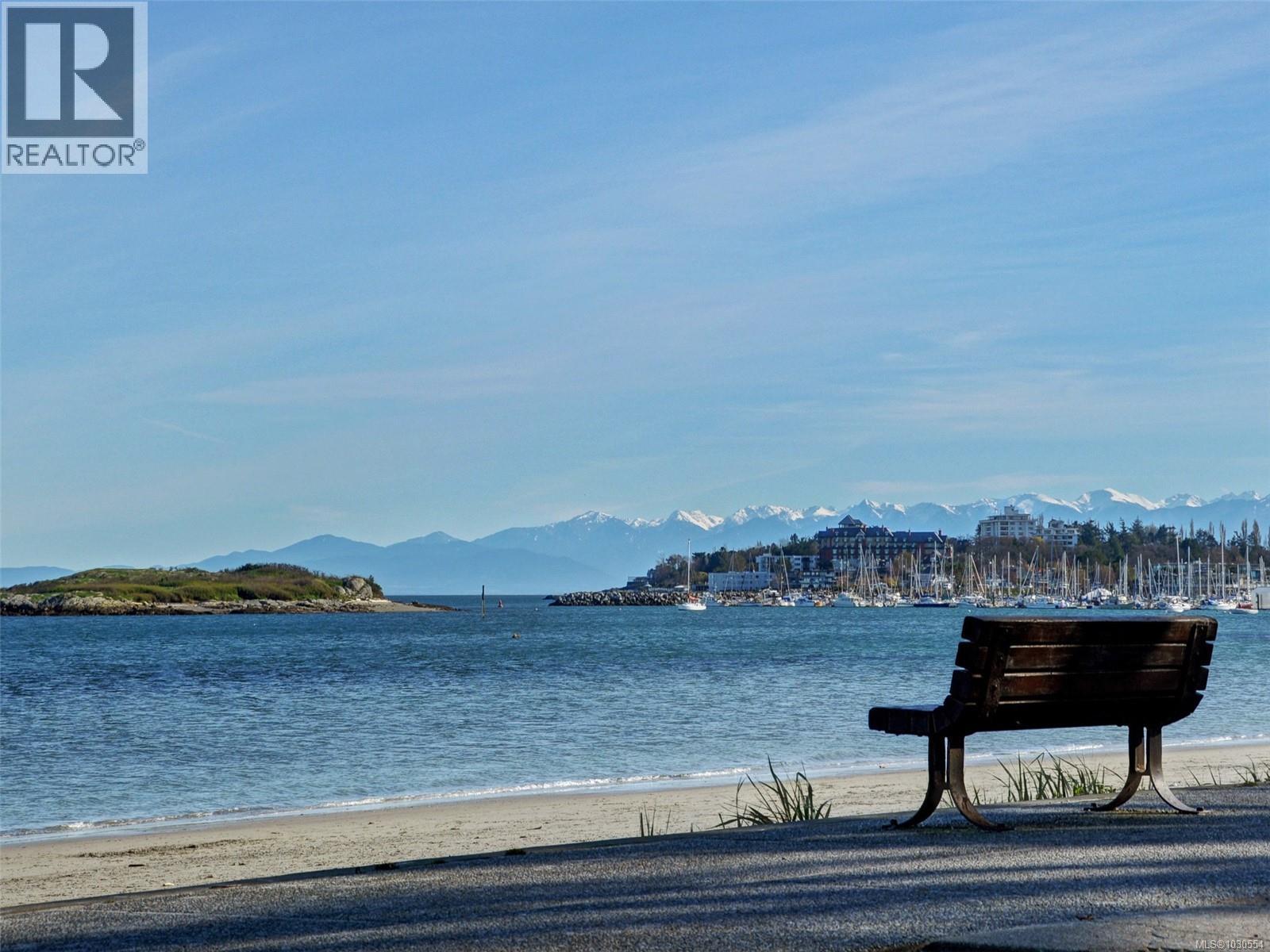 2105 WINDSOR RD - 43