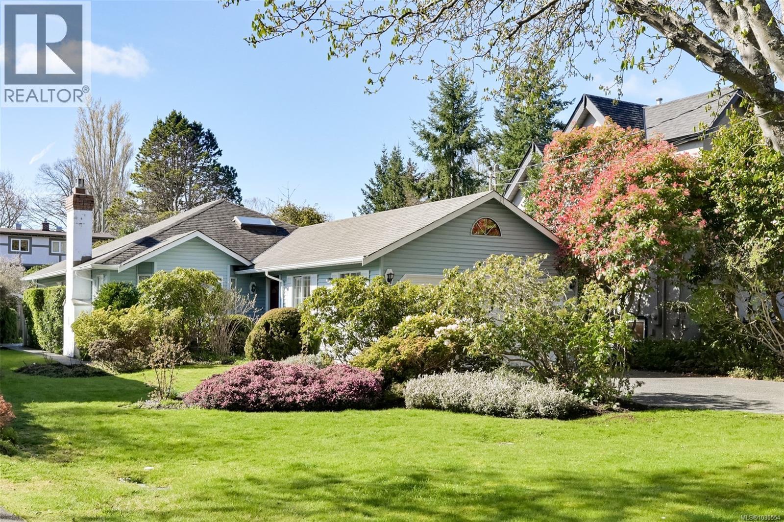 2105 WINDSOR RD - 36