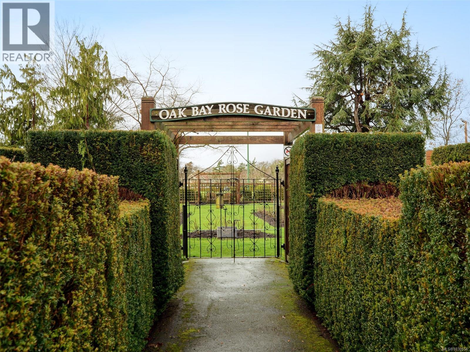 2105 WINDSOR RD - 51