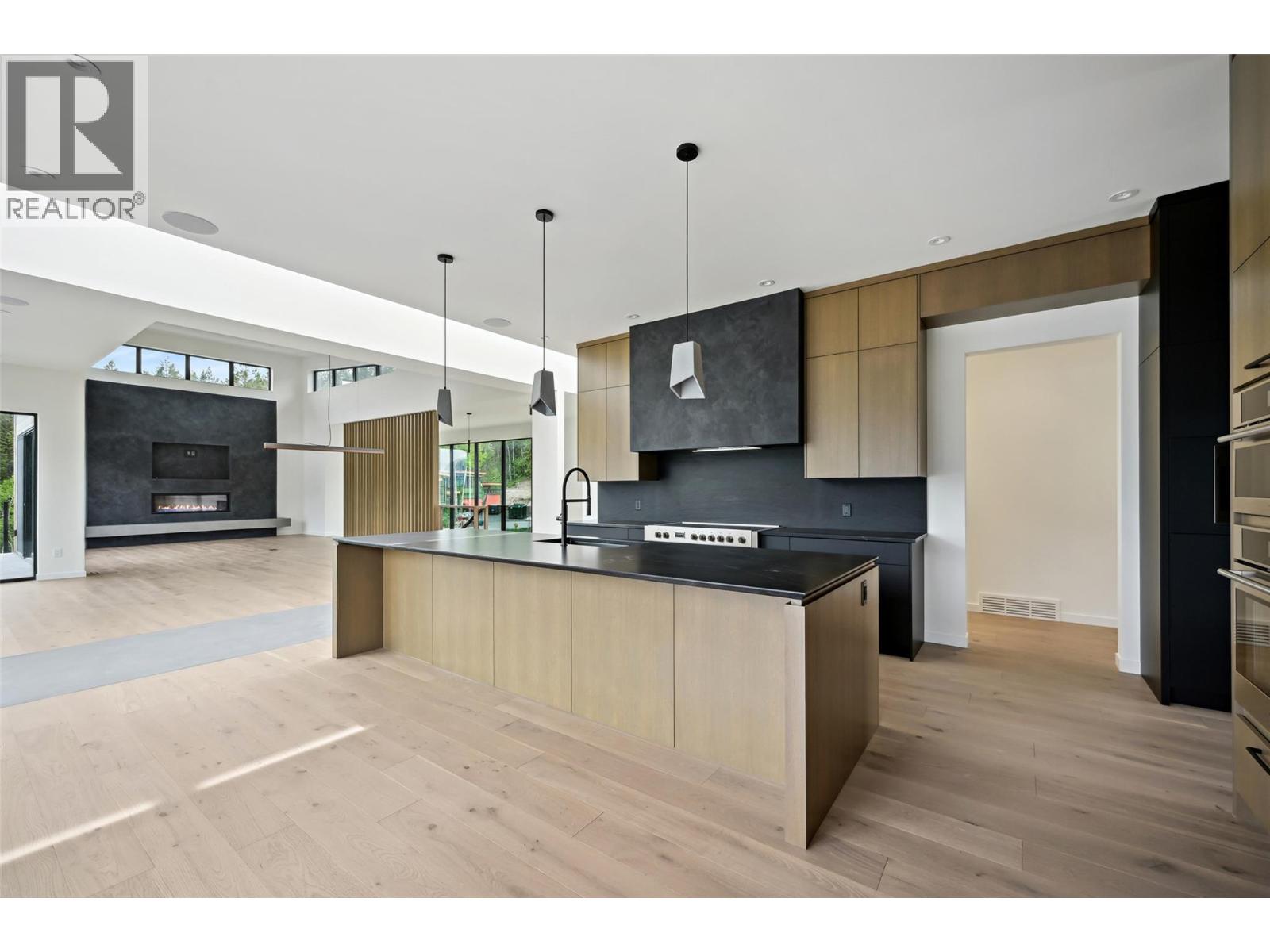 #4 6200 COLUMBIA LAKE ROAD - 8