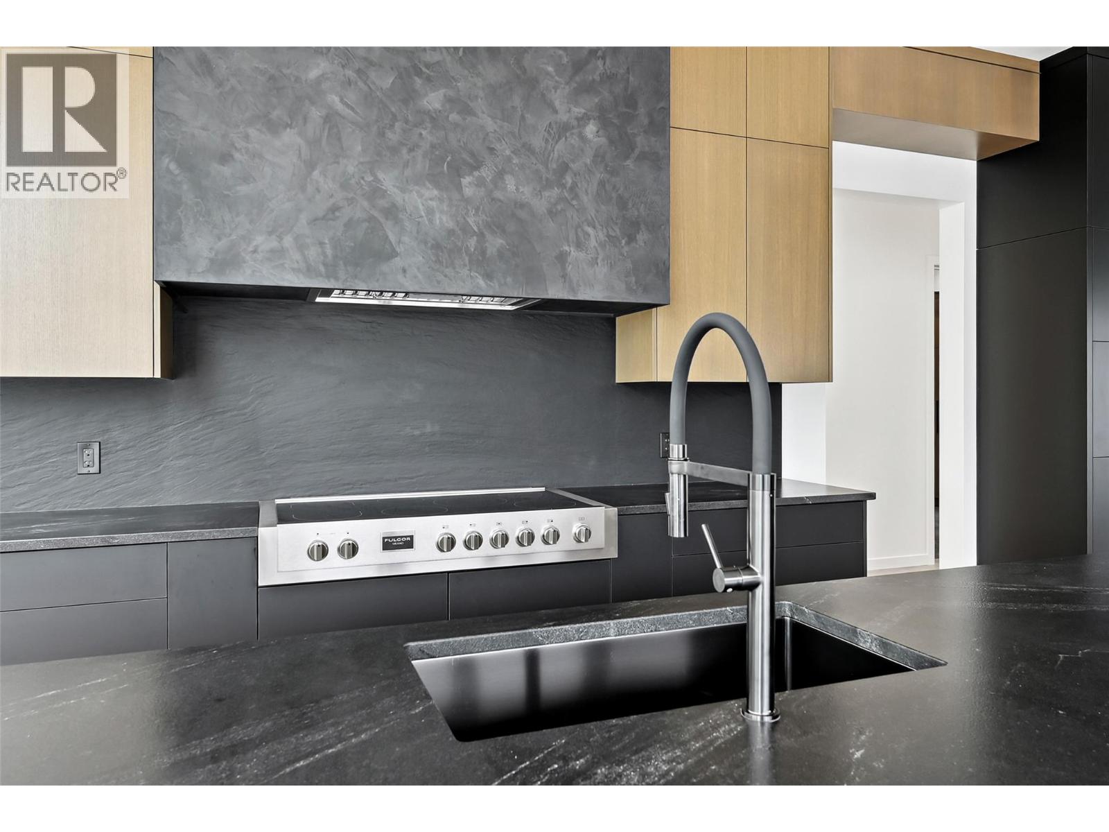 #4 6200 COLUMBIA LAKE ROAD - 28