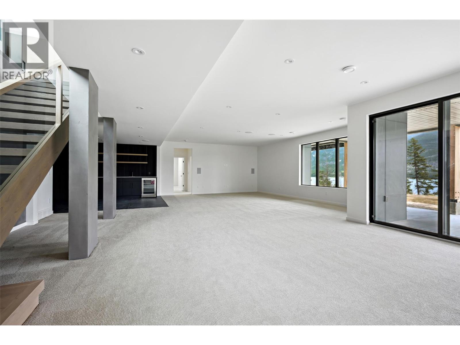 #4 6200 COLUMBIA LAKE Road - 56