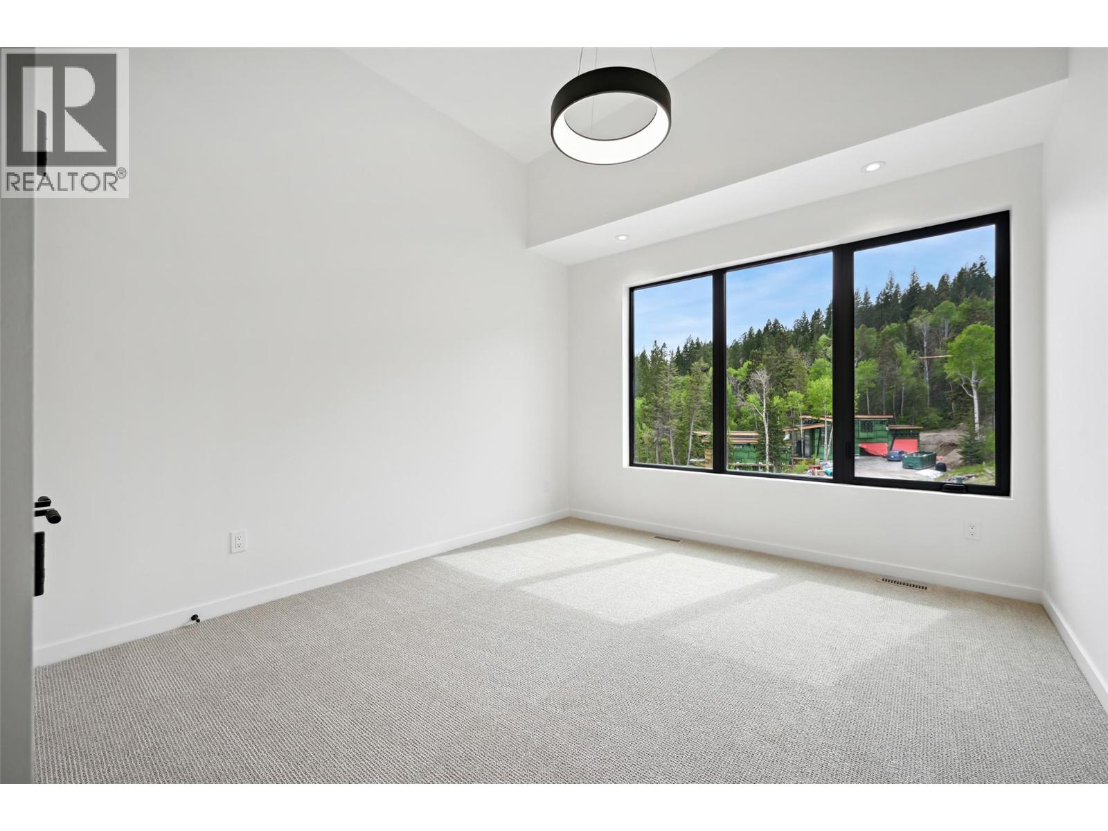 #4 6200 COLUMBIA LAKE Road - 53