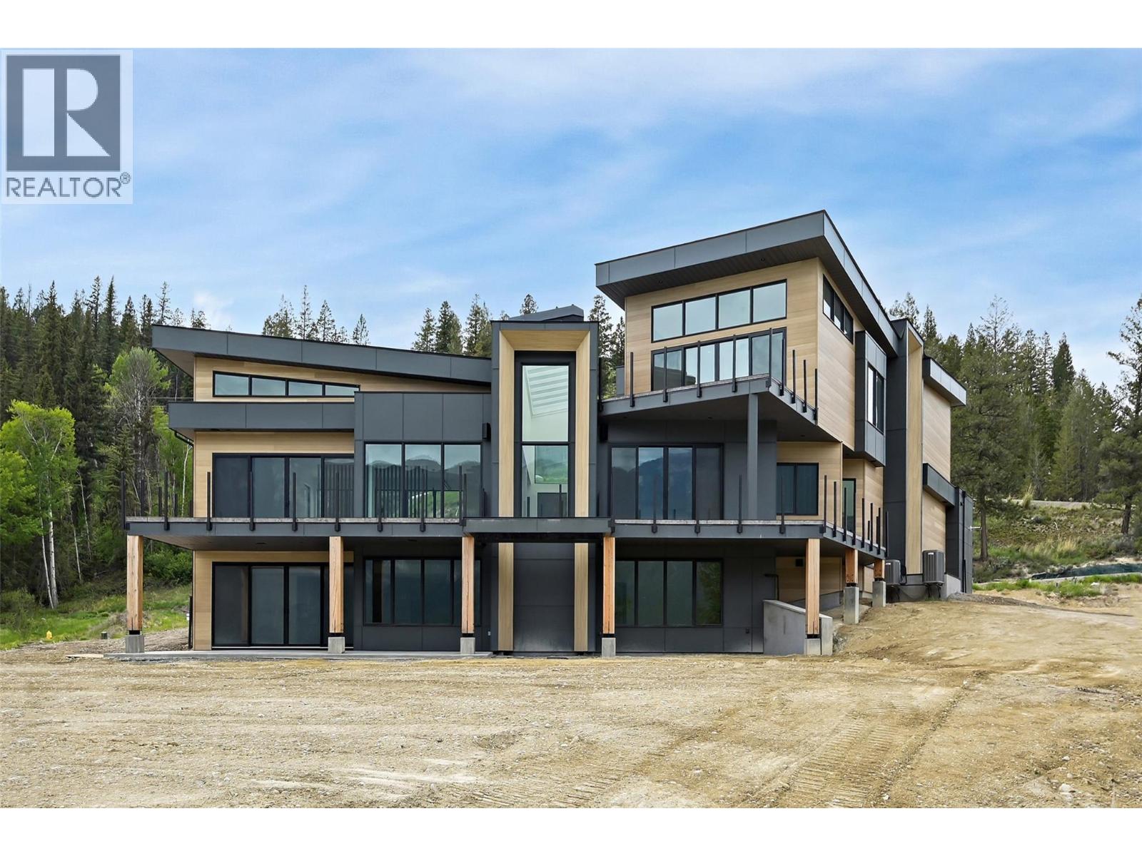#4 6200 COLUMBIA LAKE Road - 70