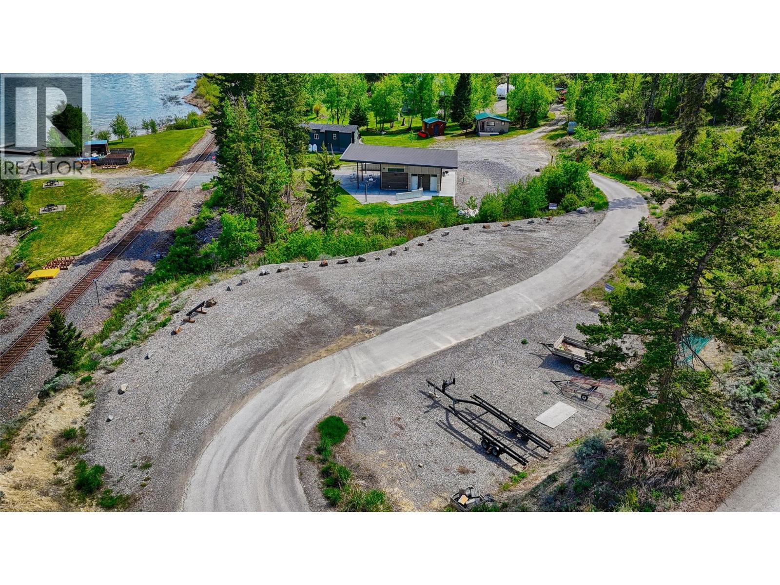 #4 6200 COLUMBIA LAKE ROAD - 79