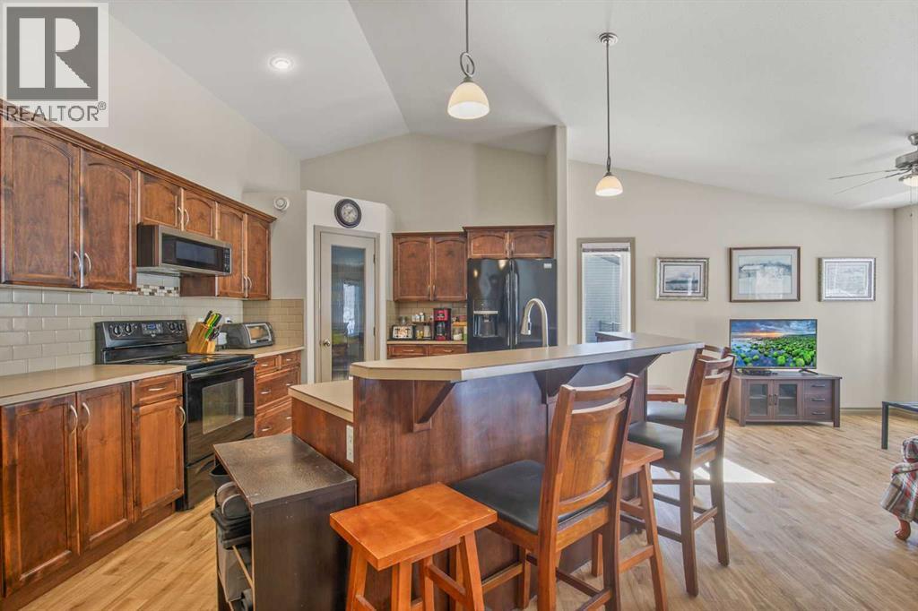 5543 52 Avenue Close, Innisfail